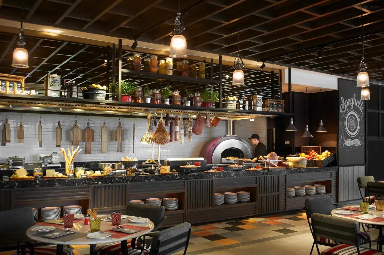 Amari BangkokHotel Logo